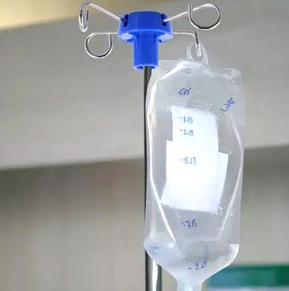 Porta Suero Clínico para Bombas de Infusión y Alimentación con Ruedas y Altura Ajustable - Delcantomedical